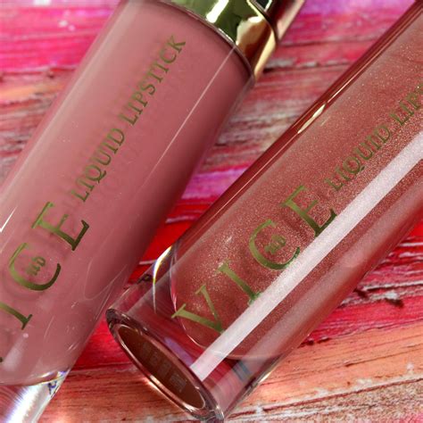How to Apply Amulet Shade of Vice Liquid Lipstick for a Professional-Looking Finish